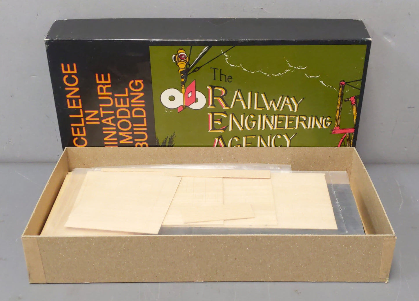 Th Railway Engineering Agency REA-15 HO Horshoe Meadows Depot Model Building Kit