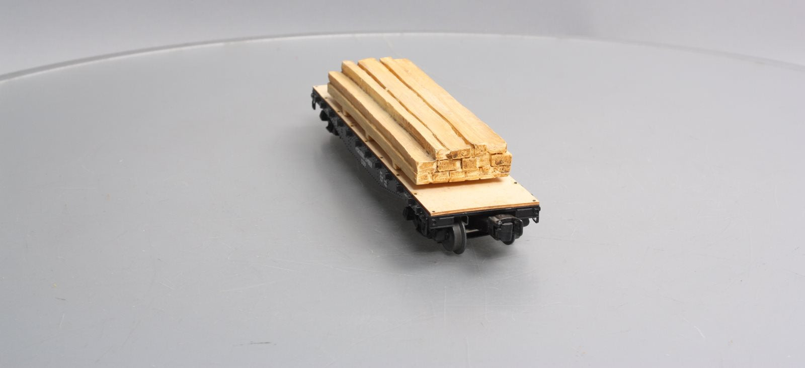 Lionel 6-82853 O Pickering Lumber 40' Flatcar with Lumber Load