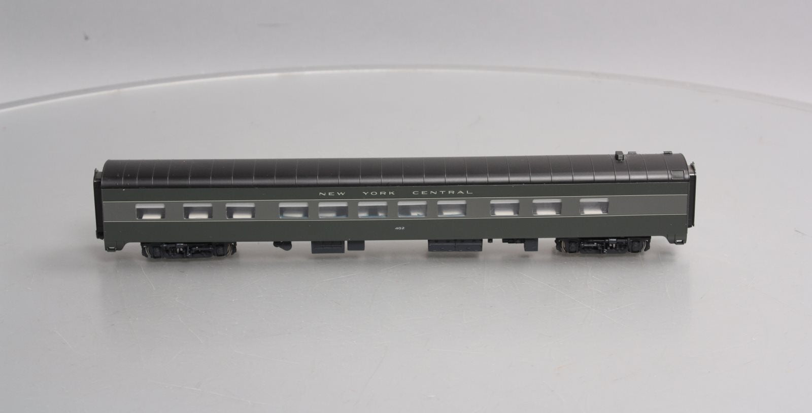 Walthers 932-9316 HO Scale NYC 20th Century Limited 68 Seat Diner Car LN/Box