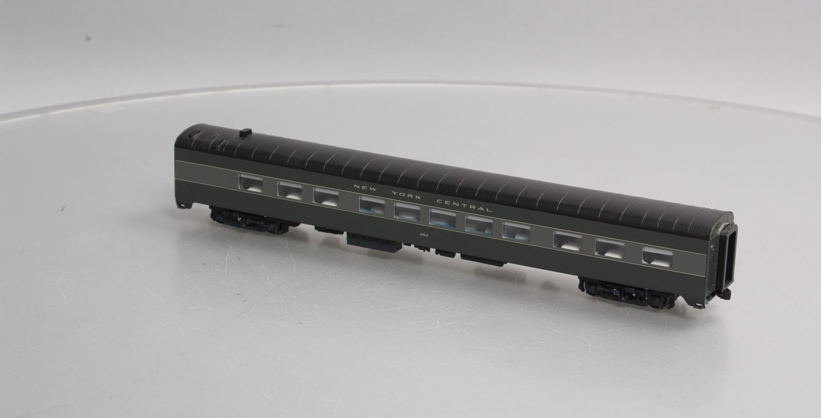 Walthers 932-9316 HO Scale NYC 20th Century Limited 68 Seat Diner Car LN/Box