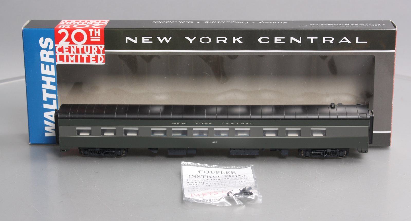 Walthers 932-9316 HO Scale NYC 20th Century Limited 68 Seat Diner Car LN/Box