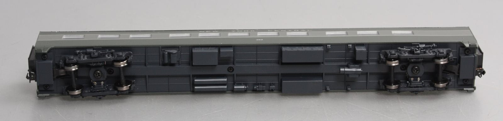 Walthers 932-9316 HO Scale NYC 20th Century Limited 68 Seat Diner Car EX/Box