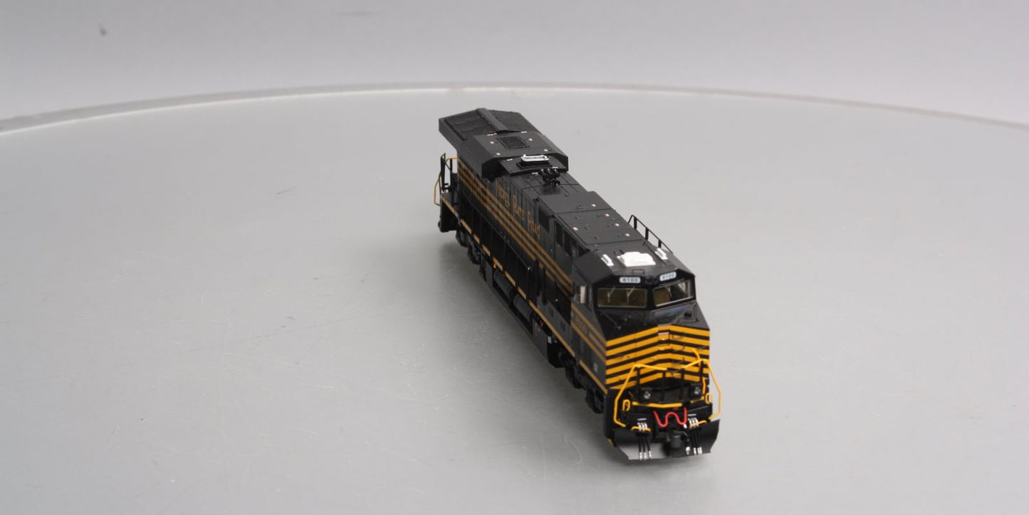 InterMountain 49710S-01 HO Nickel Plate Road GE ES44AC Locomotive #8100 w/Sound