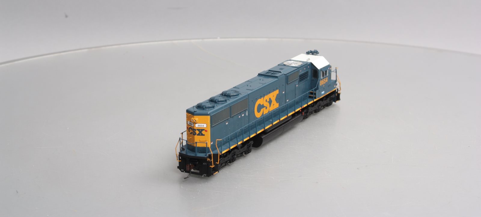 Athearn 80991 HO CSX/YN3 SD50 Diesel Locomotive #8654