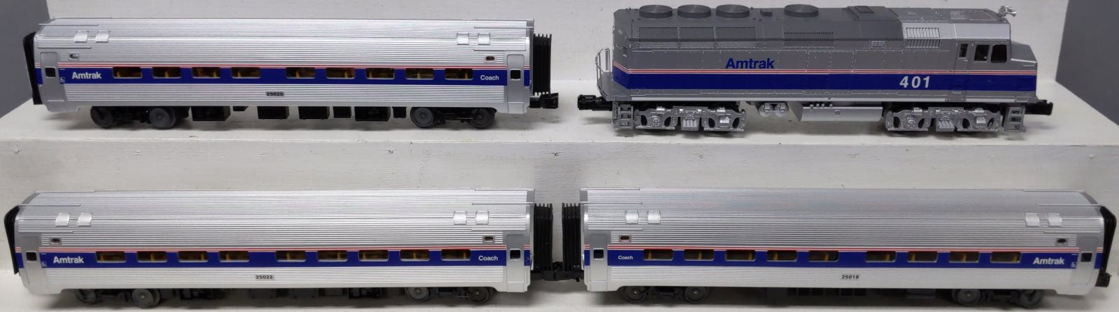 MTH 30-4246-1 O Gauge Amtrak Railking F40PH Diesel Passenger Train Set w/PS 3.0