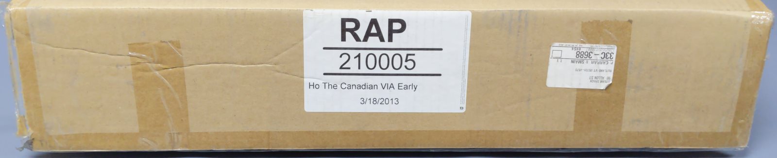 Rapido Trains 210005  HO VIA Rail The Canadian Complete Diesel Train Set