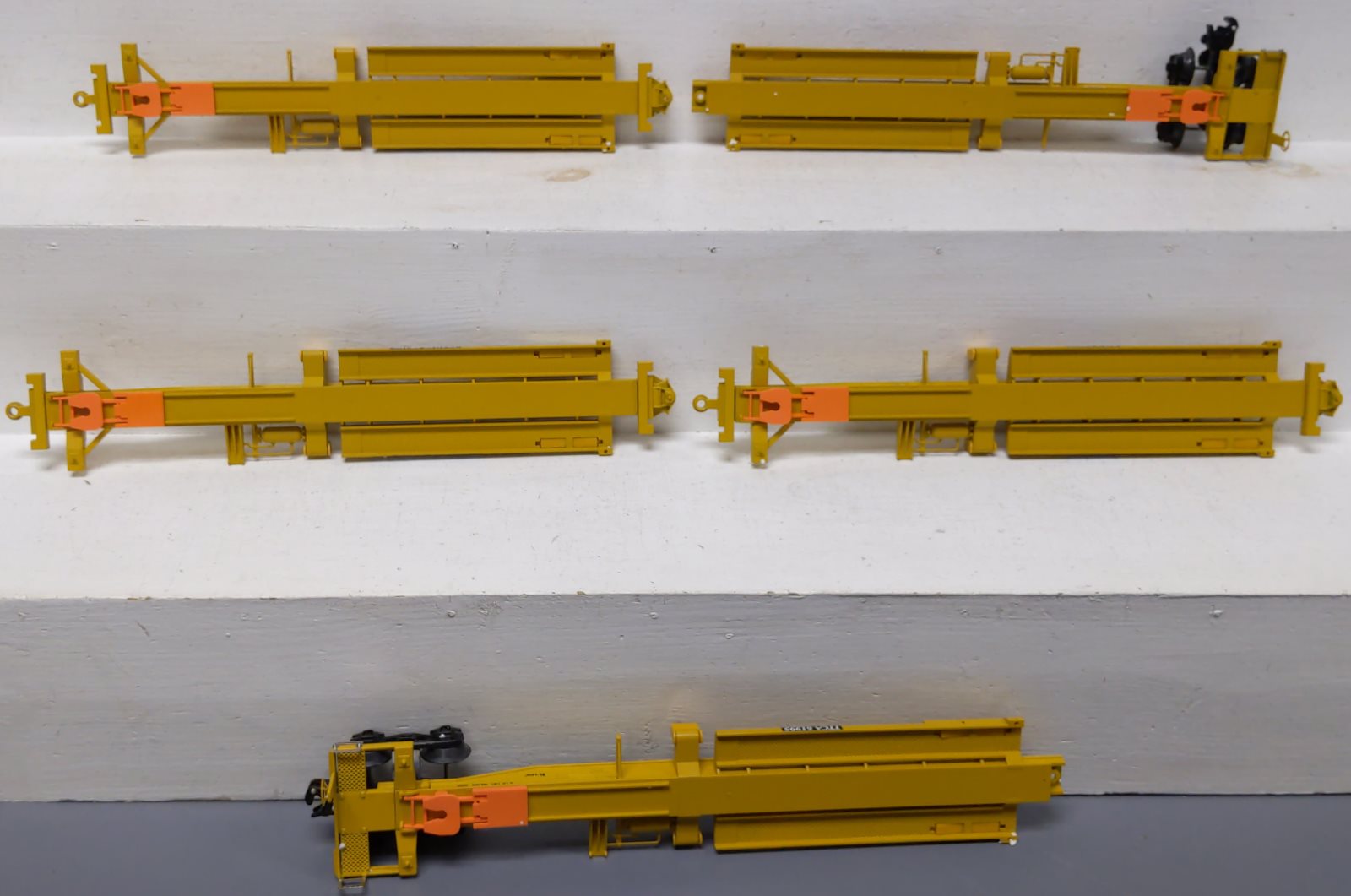 K-Line K77026IC O TCA TTAC 5-Pack Flatcar Set with Intermodal Containers LN/Box