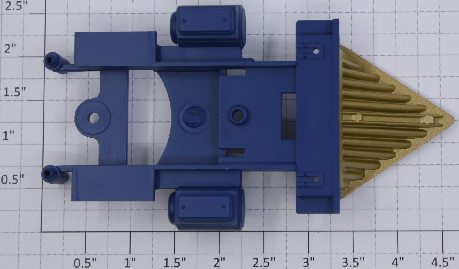 Lionel 1862-93 Plastic Blue and Gold Cowcatcher