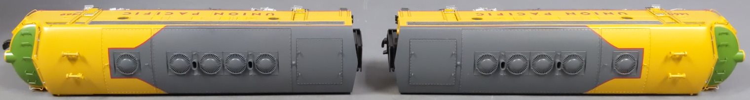 Lionel 2233850 O UP Legacy F7 AA Diesel Locomotive Set #1468/1469 w/BTO