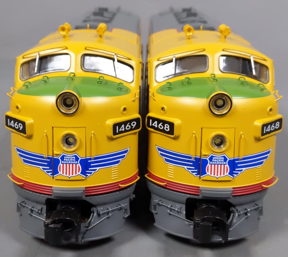 Lionel 2233850 O UP Legacy F7 AA Diesel Locomotive Set #1468/1469 w/BTO