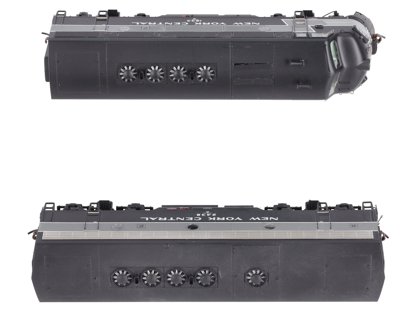 Athearn G22675 HO New York Central EMD F3A/F7B w/DCC & Sound #1633/ #2438