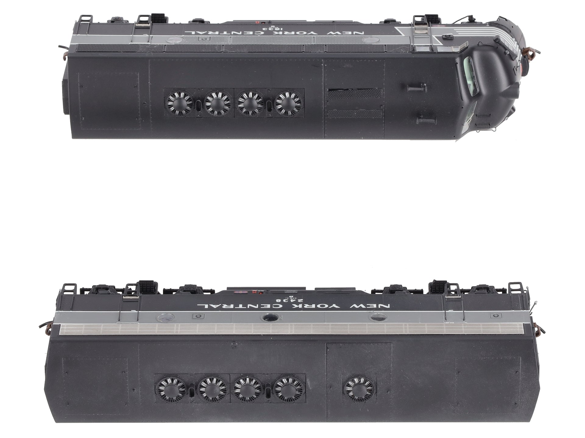 Athearn G22675 HO New York Central EMD F3A/F7B w/DCC & Sound #1633/ #2438