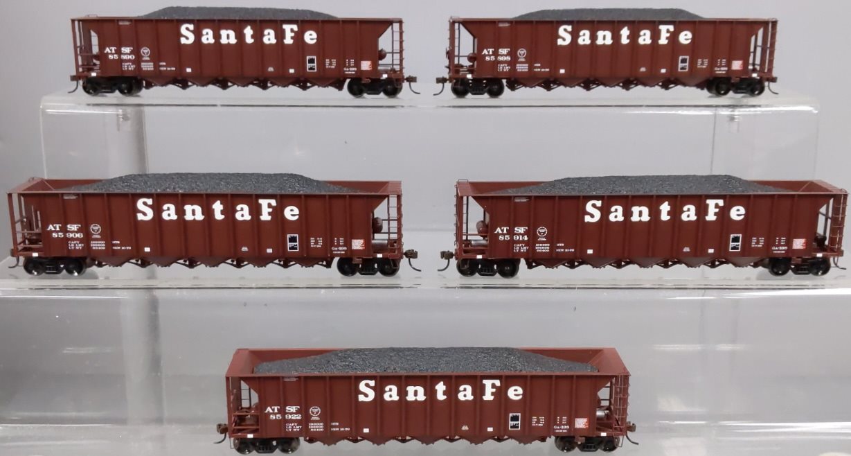Athearn 94614 HO Santa Fe Ortner 5-Bay Rapid Discharge Hopper (Pack of 5)
