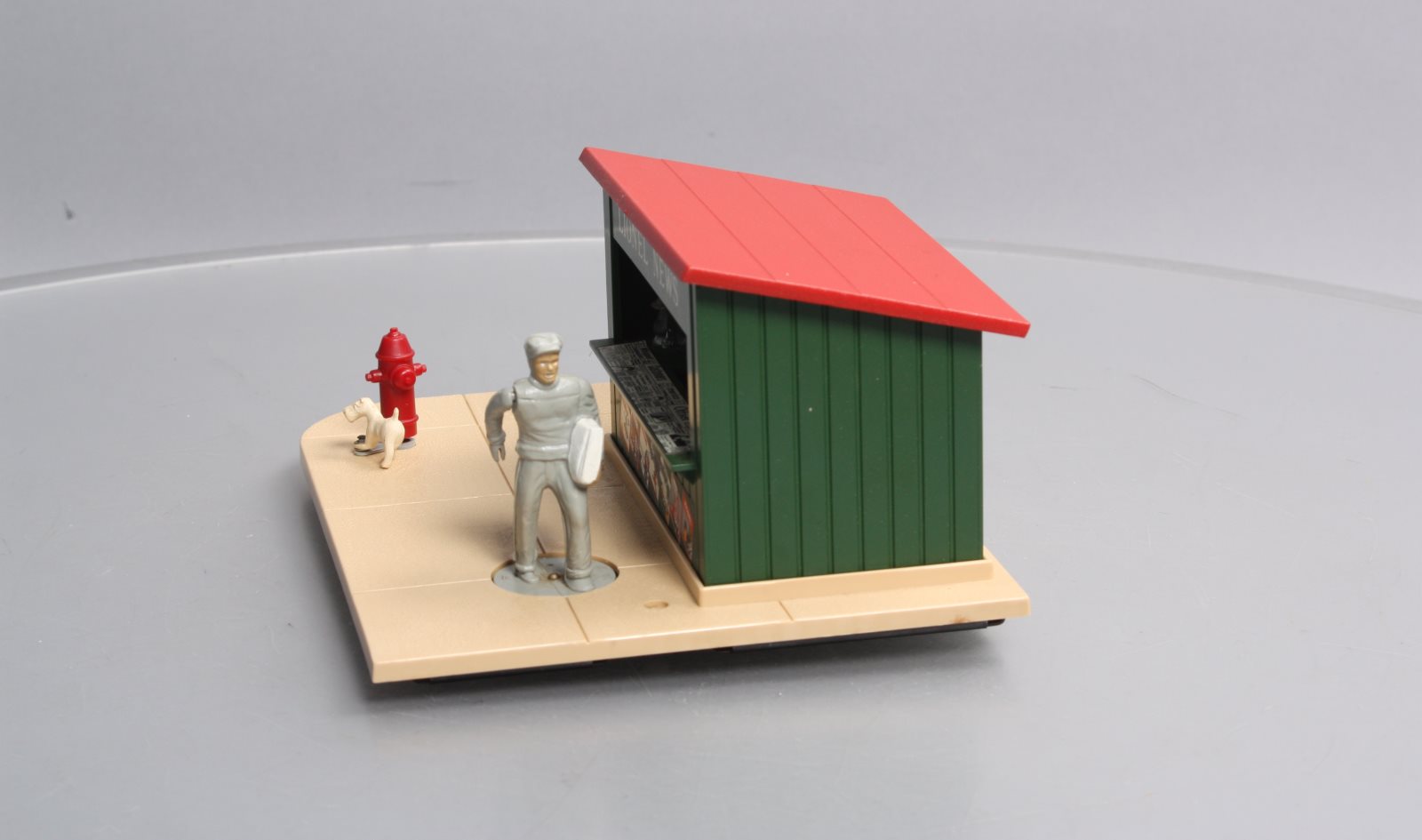 Lionel 6-2308 O Gauge Animated News Stand