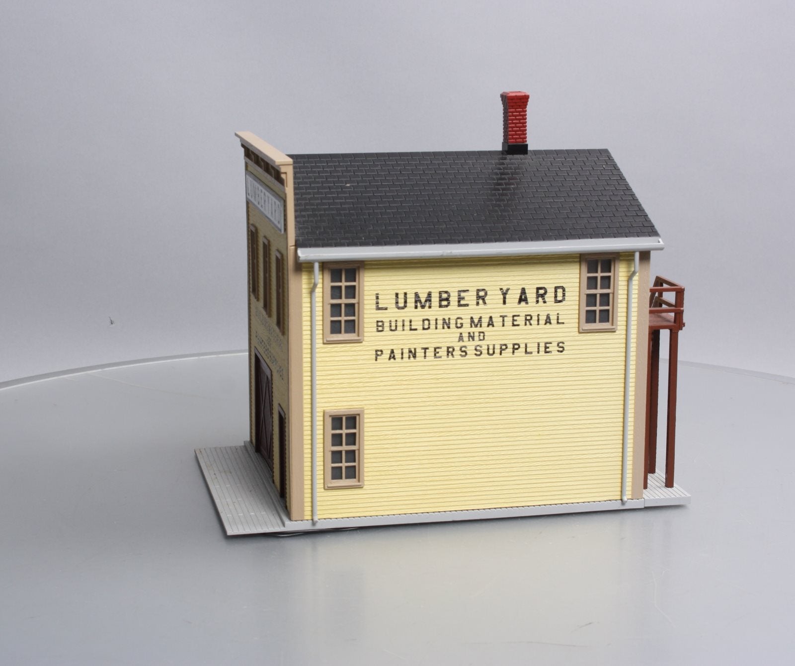 MTH 30-90346 O 2-Story Store Livery Building Lumber Yard