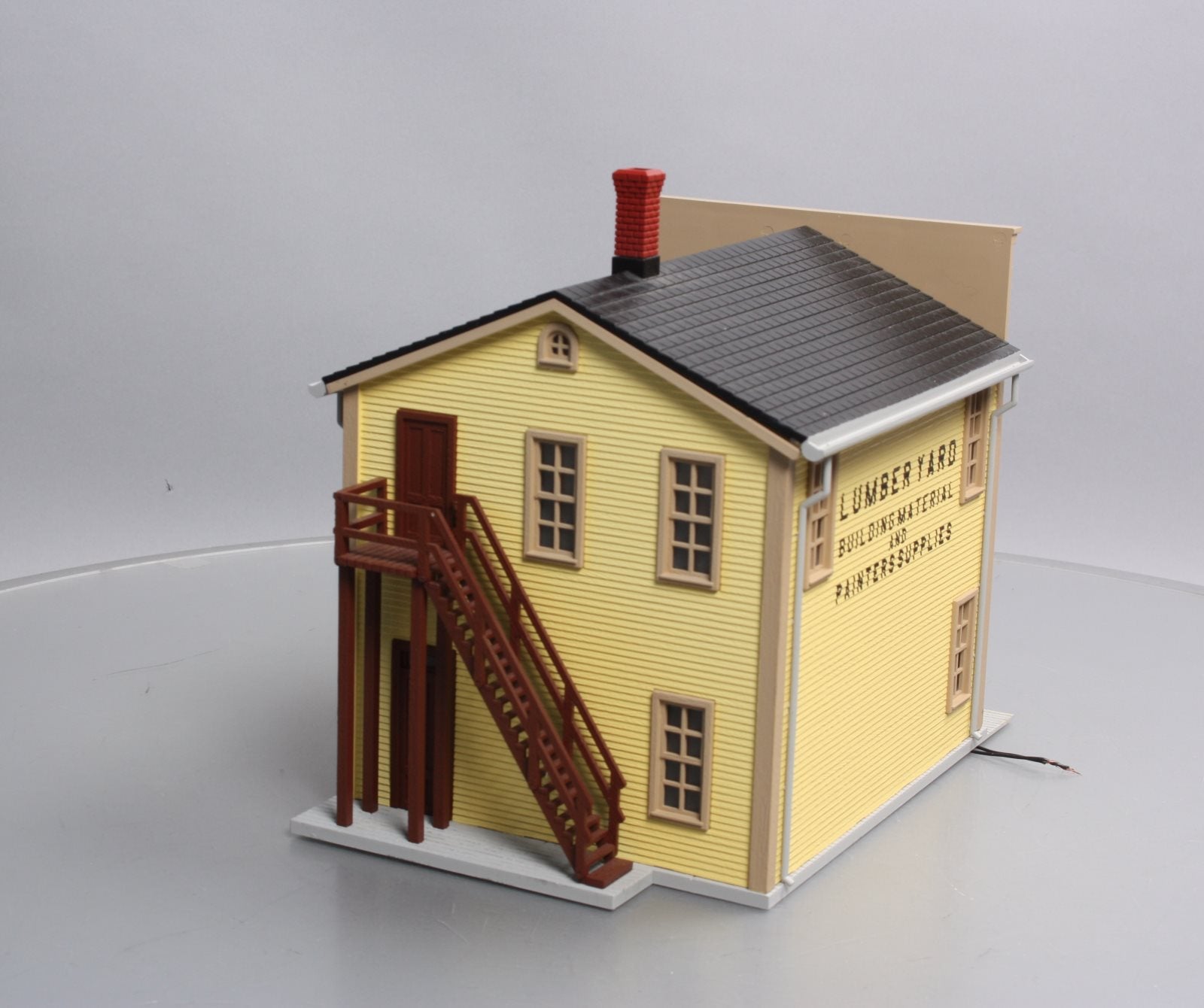 MTH 30-90346 O 2-Story Store Livery Building Lumber Yard