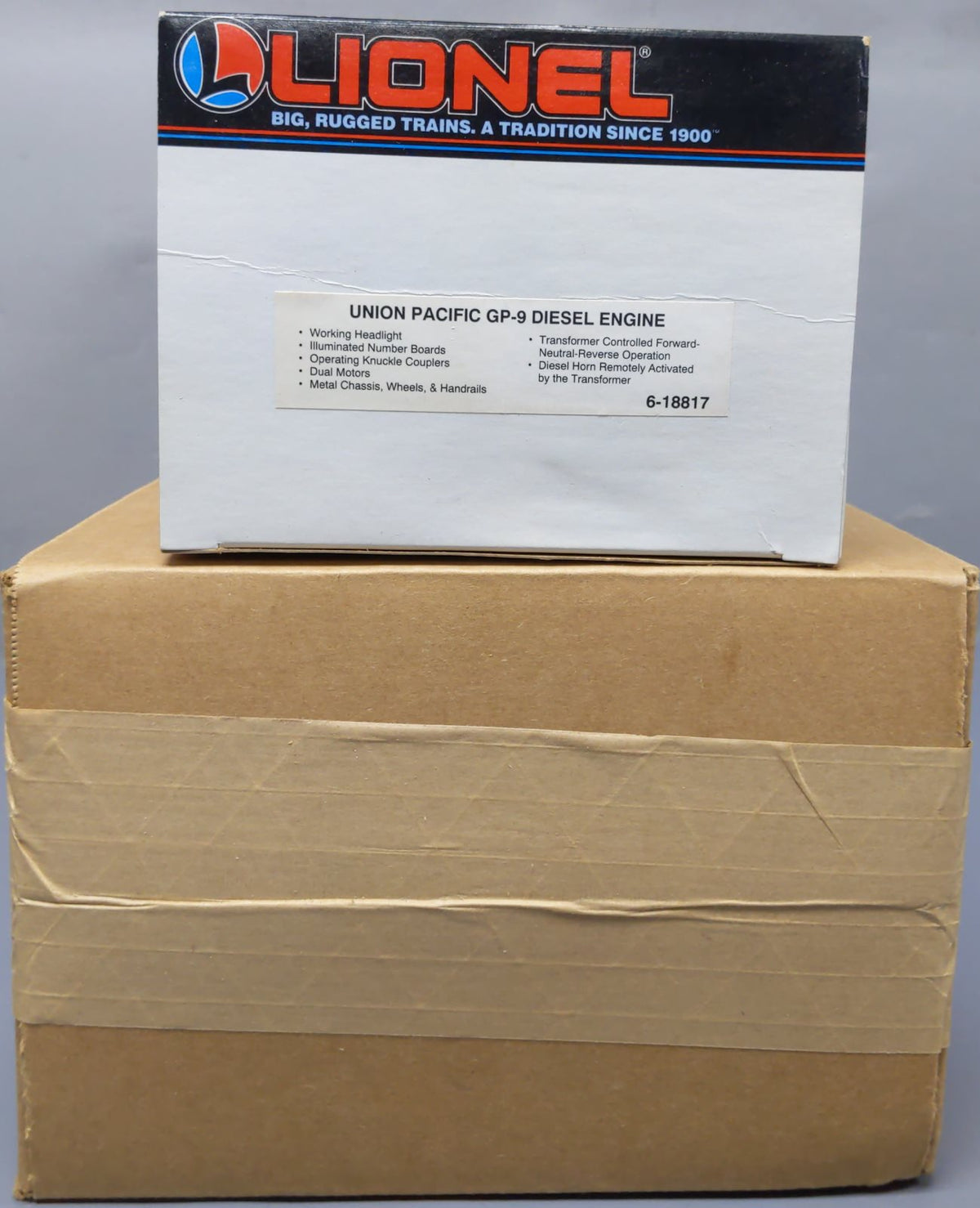 Lionel 6-18553 O Gauge Union Pacific Sears GP-9 Diesel Locomotive w/Case #150 LN/Box