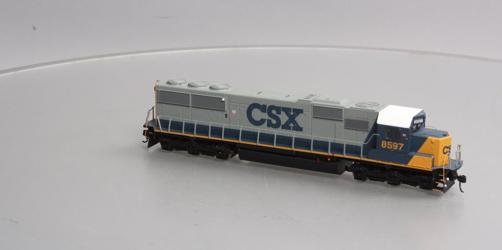 Walthers 910-20369 HO CSX SD50 Diesel Locomotive with ESU Sound/DCC #8597