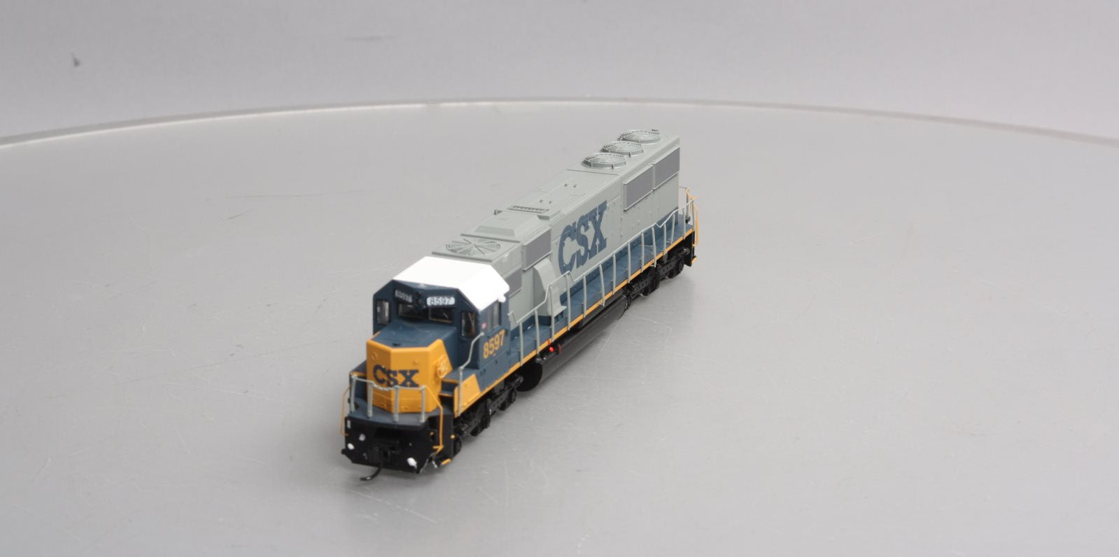 Walthers 910-20369 HO CSX SD50 Diesel Locomotive with ESU Sound/DCC #8597