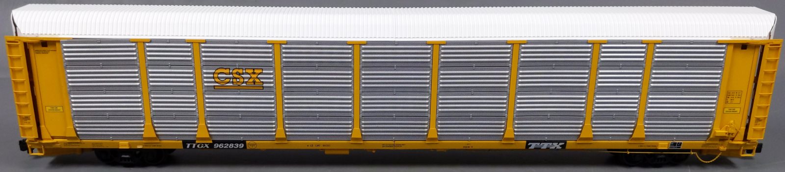 USA Trains R17177 G CSX Bi Level Auto Carriers