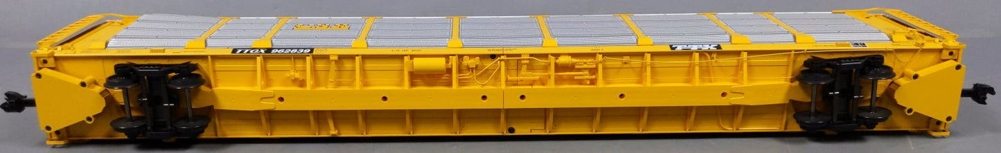 USA Trains R17177 G CSX Bi Level Auto Carriers