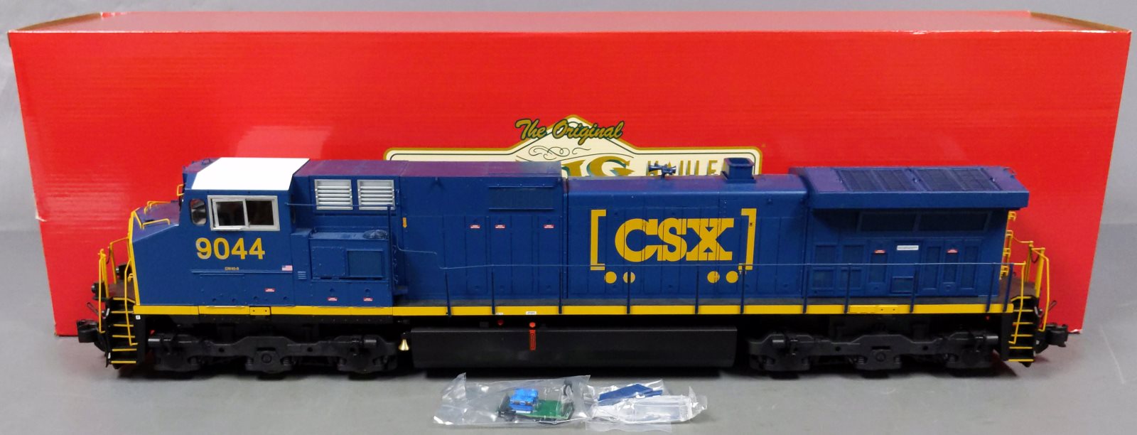 Bachmann 90906 G Scale CSX GE DASH 9 Diesel Locomotive #9044 NIB