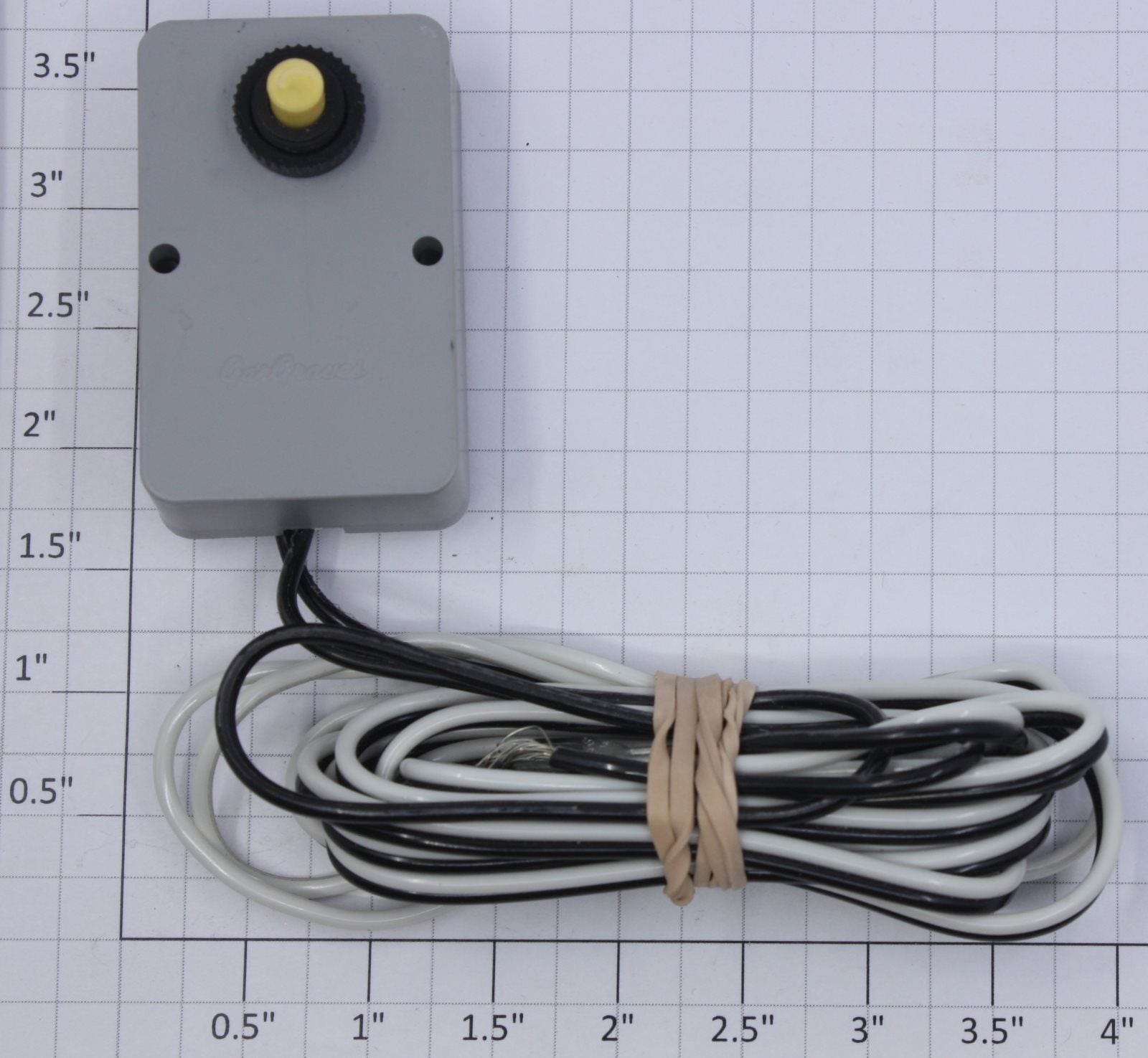 Gargraves 805-1 Yellow Momentary Pushbutton Switch Controller with Wire