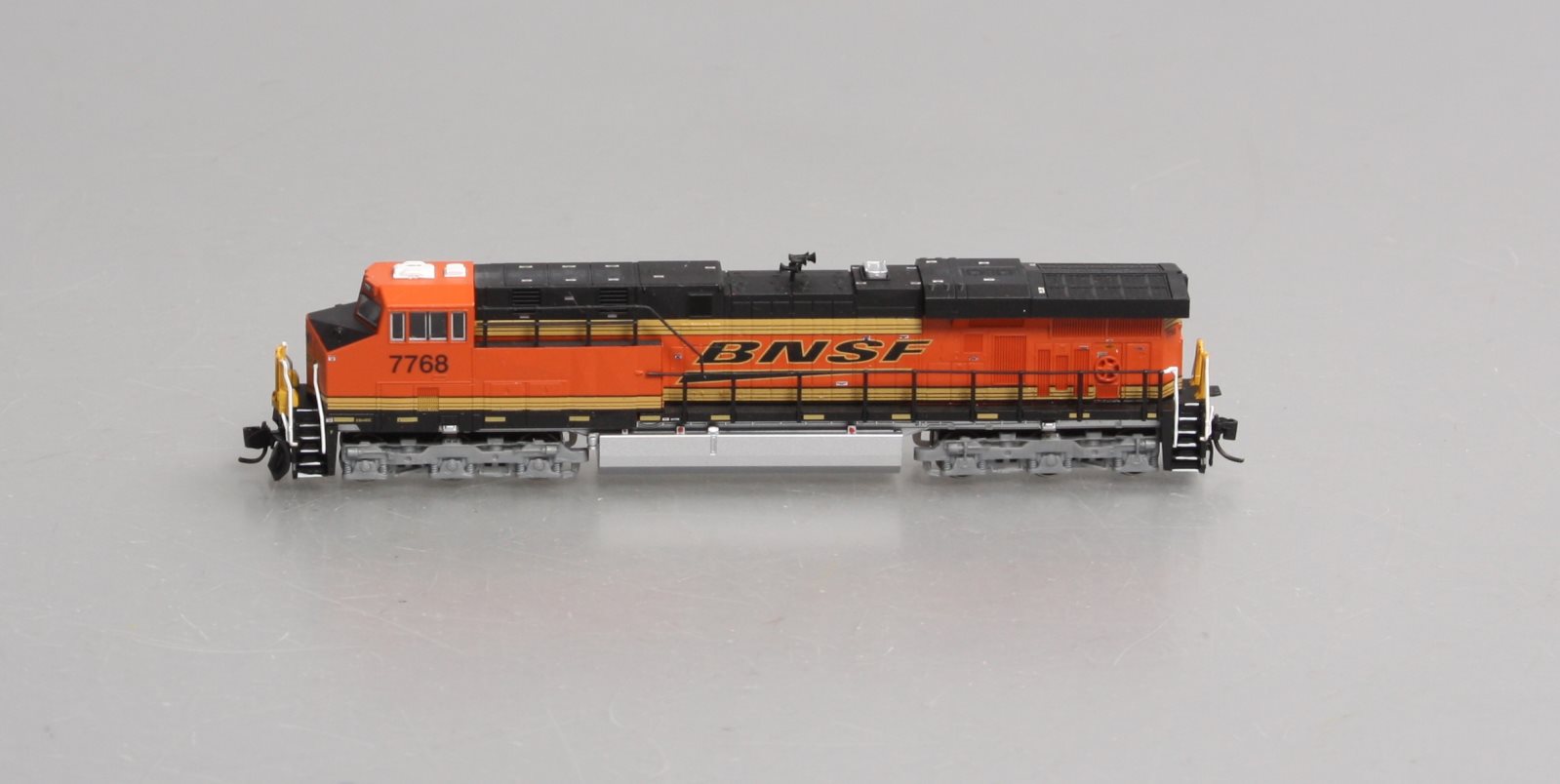 Fox Valley Models 70303 N BNSF ES44AC Diesel Locomotive #7768