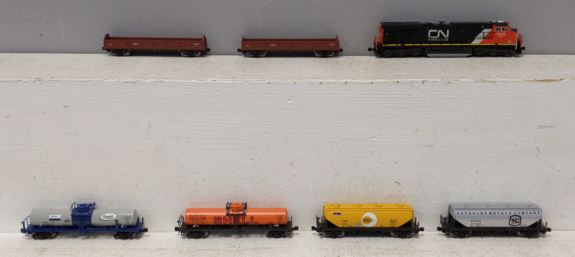 Kato 106-0020 N Scale Canadian National Diesel Freight Starter Set