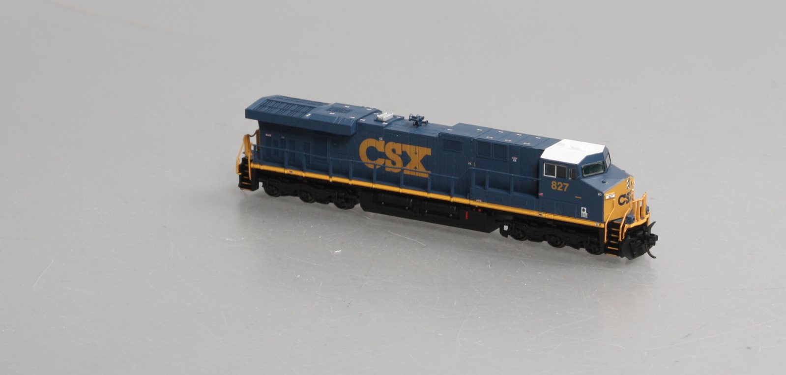 Fox Valley Models 70176 N CSX ES44AC Diesel Locomotive #827