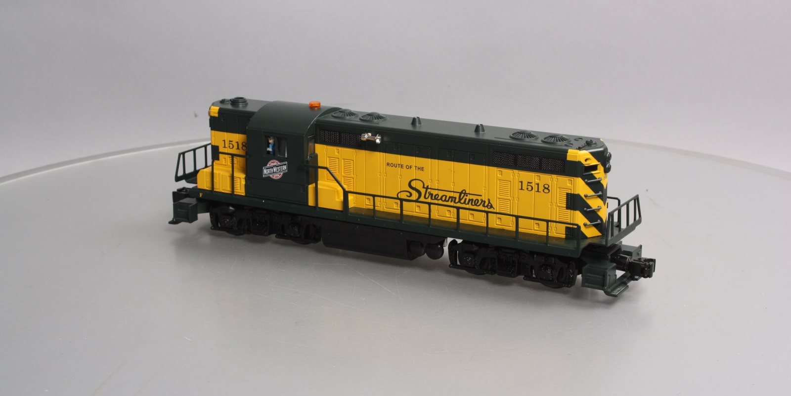Lionel 6-28517 O C&NW Command Control Special GP7 Diesel Locomotive #1518 EX/Box