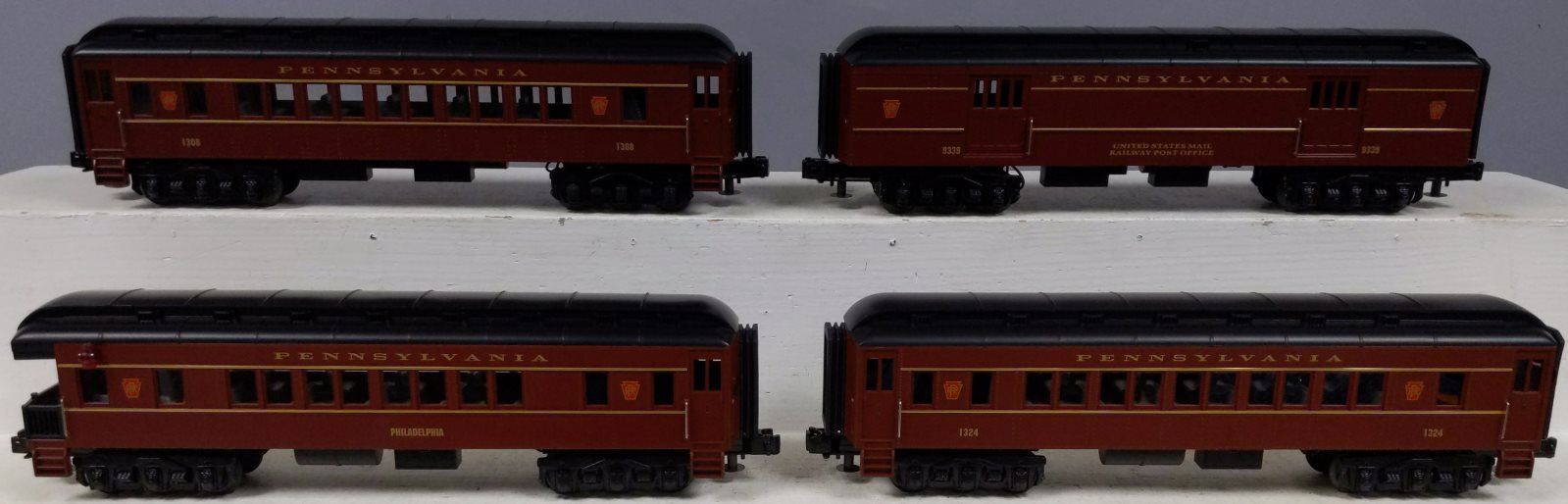 MTH 33-6237 O Pennsylvania Rugged Rails O-27 Madison Passenger Set (Set of 4)