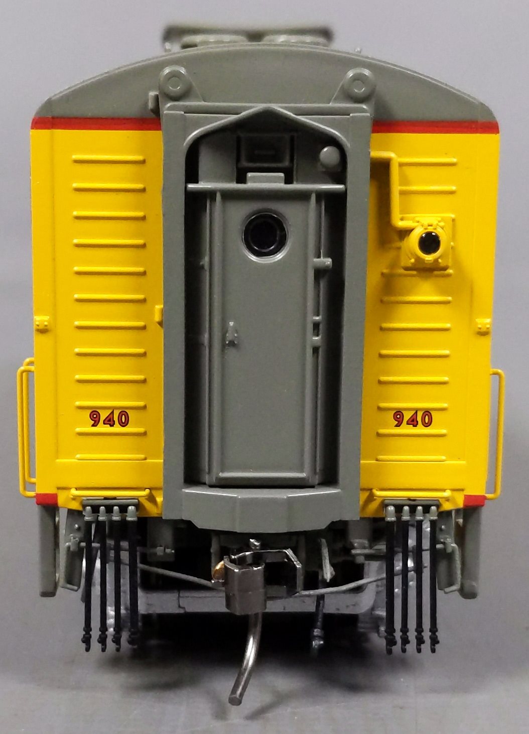 Rapido Trains 28541 HO UP EMD E8A/B Diesel Locomotive DCC & Sound #940/941B