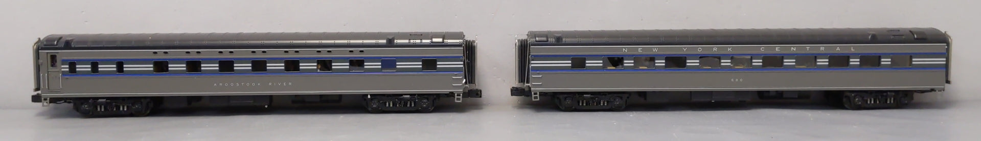 MTH 20-66094 O NYC 70' Streamlined Sleeper/Diner Passenger Car Set (Set of 2)
