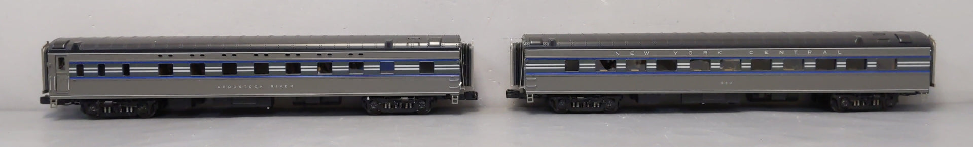MTH 20-66094 O NYC 70' Streamlined Sleeper/Diner Passenger Car Set (Set of 2)