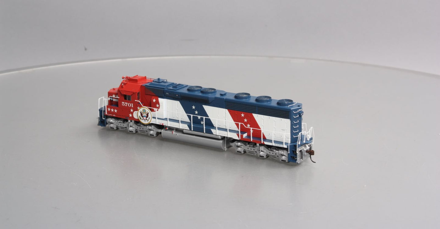 Athearn G67224 HO Santa Fe (Bicentennial) SD45-2 Diesel Loco #5701 w/DCC/Sound