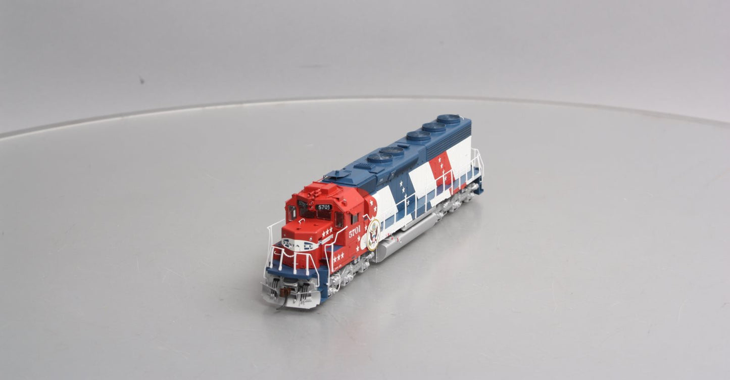 Athearn G67224 HO Santa Fe (Bicentennial) SD45-2 Diesel Loco #5701 w/DCC/Sound