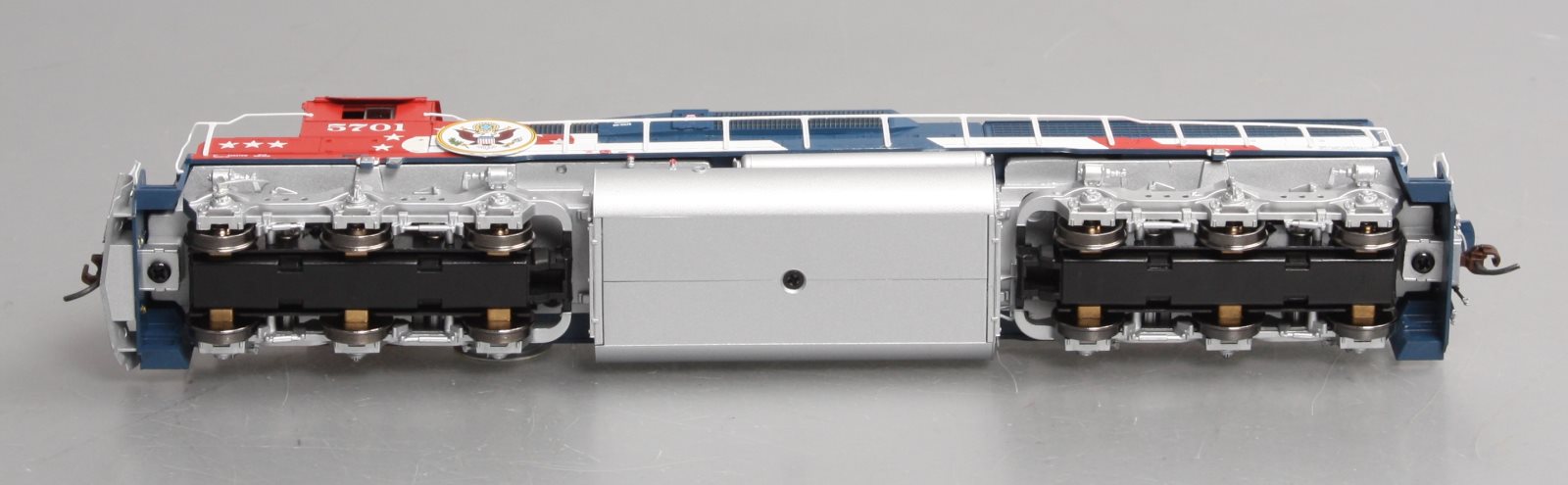 Athearn G67224 HO Santa Fe (Bicentennial) SD45-2 Diesel Loco #5701 w/DCC/Sound