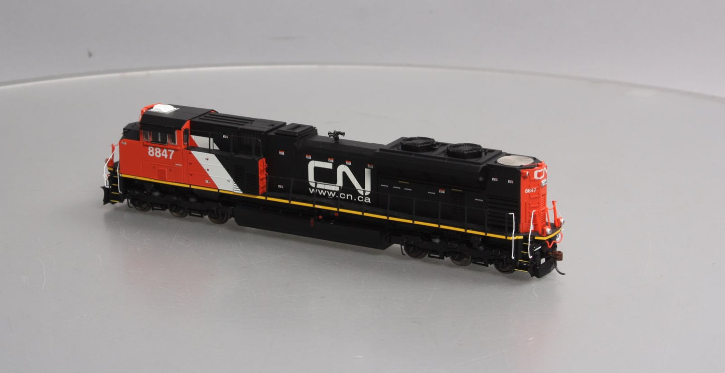 Athearn G68696 HO CN SD70M-2 Diesel Locomotive w/DCC/Sound #8847