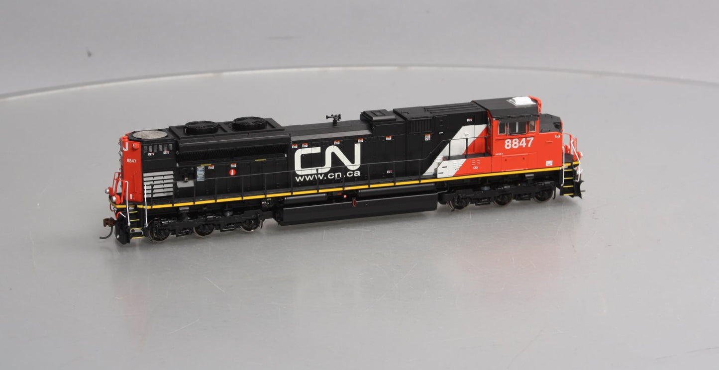 Athearn G68696 HO CN SD70M-2 Diesel Locomotive w/DCC/Sound #8847