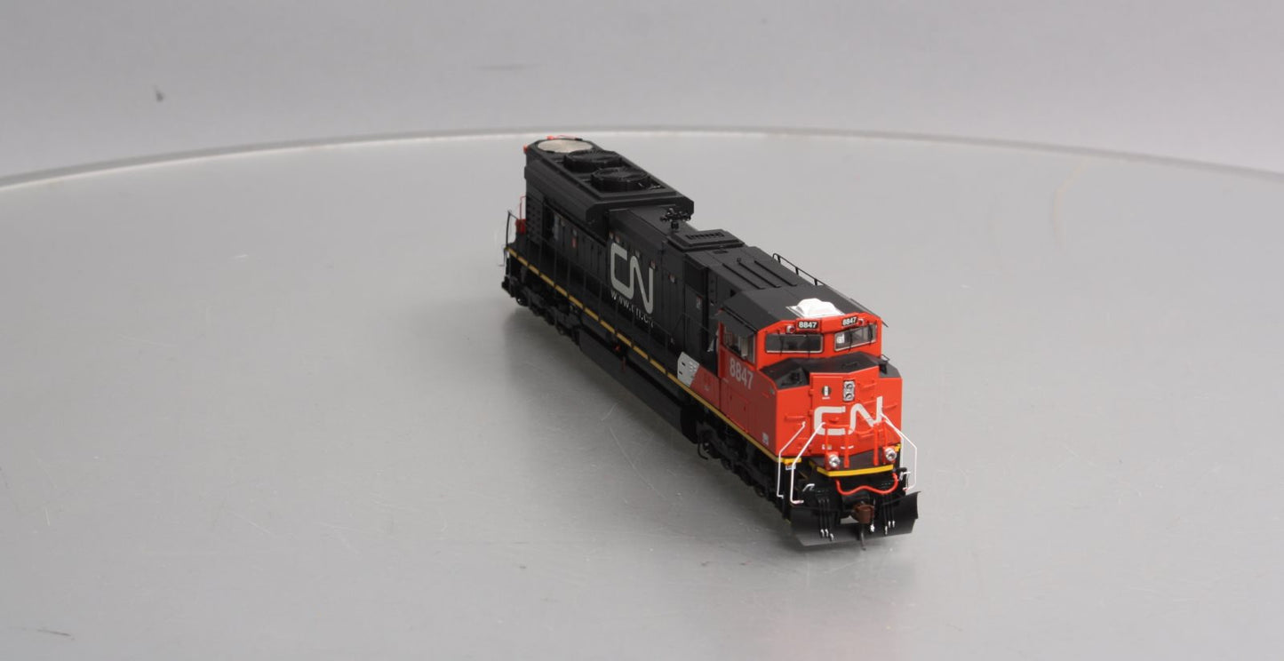 Athearn G68696 HO CN SD70M-2 Diesel Locomotive w/DCC/Sound #8847