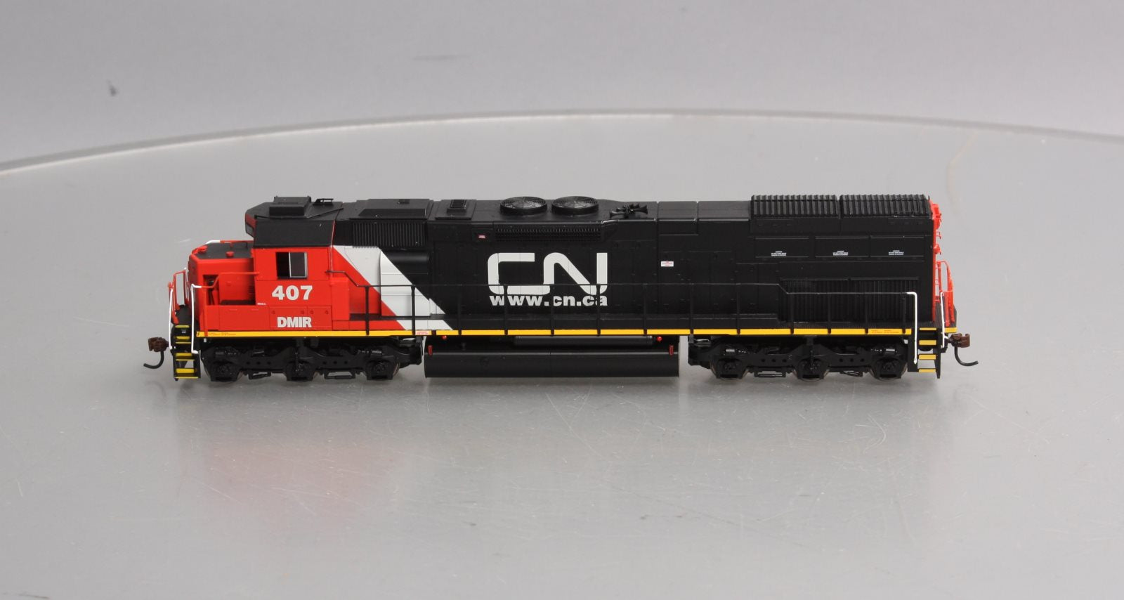 Athearn 88774 HO Canadian National SD45T-2 Diesel Locomotive #407