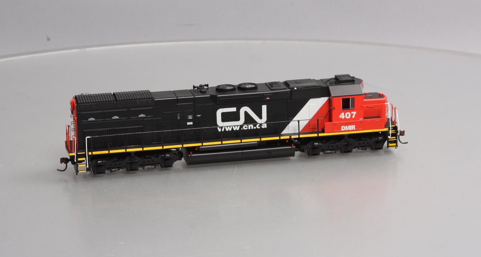 Athearn 88774 HO Canadian National SD45T-2 Diesel Locomotive #407