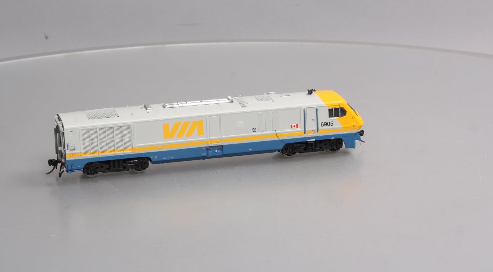 Rapido Trains 200051 HO VIA Rail Canada Diesel Locomotive #6905 w/DCC & Sound