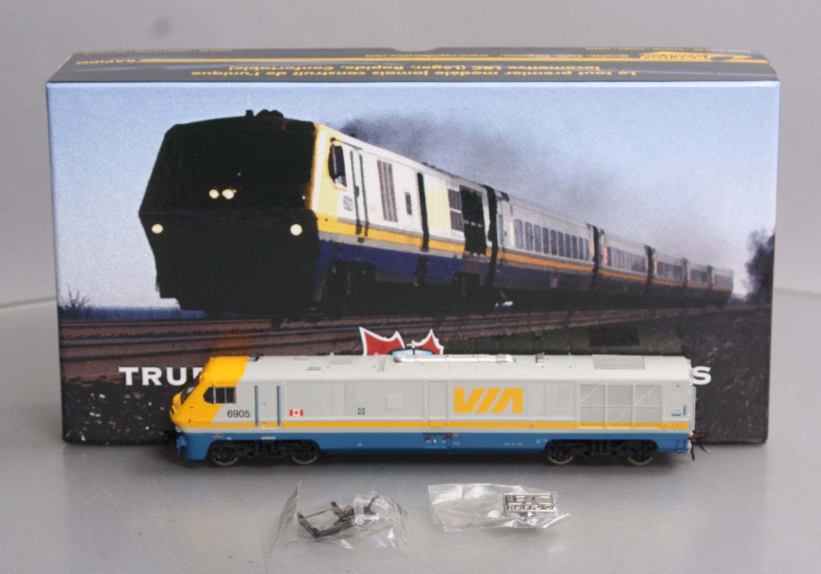 Rapido Trains 200051 HO VIA Rail Canada Diesel Locomotive #6905 w/DCC & Sound