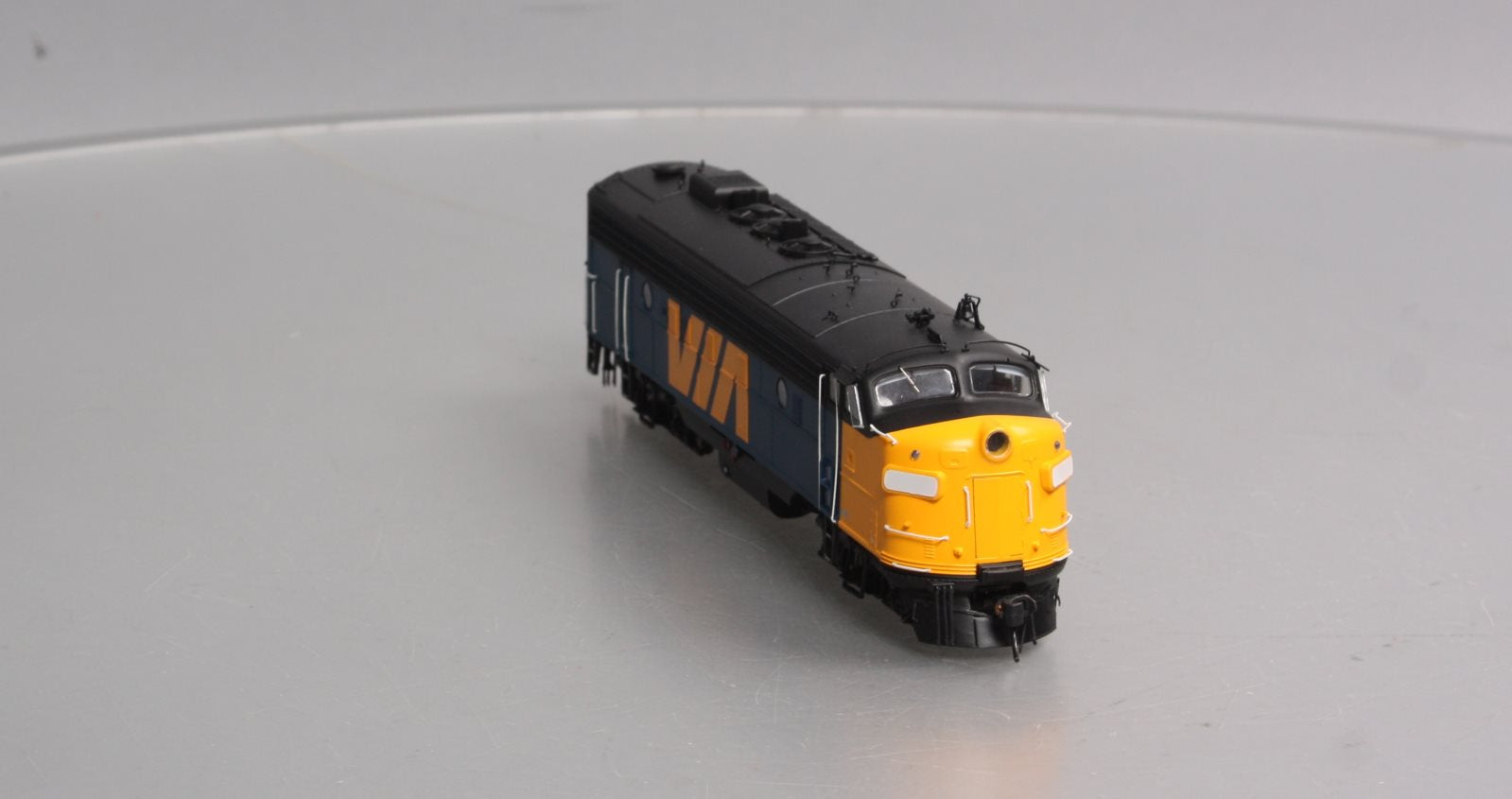 Rapido Trains 220525A HO VIA Rail Canada Diesel Locomotive w/DCC & Sound