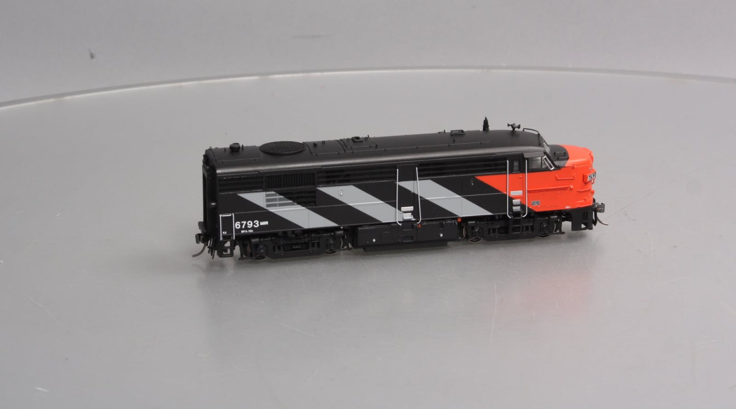 Rapido Trains 20516 HO VIA/CN MLW FPA4 with Sound & DCC #6793