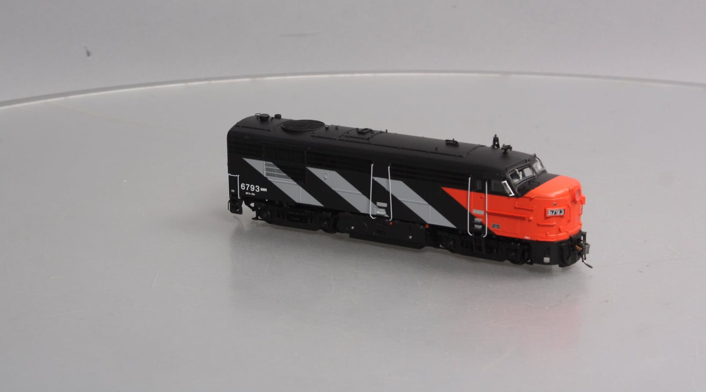 Rapido Trains 20516 HO VIA/CN MLW FPA4 with Sound & DCC #6793