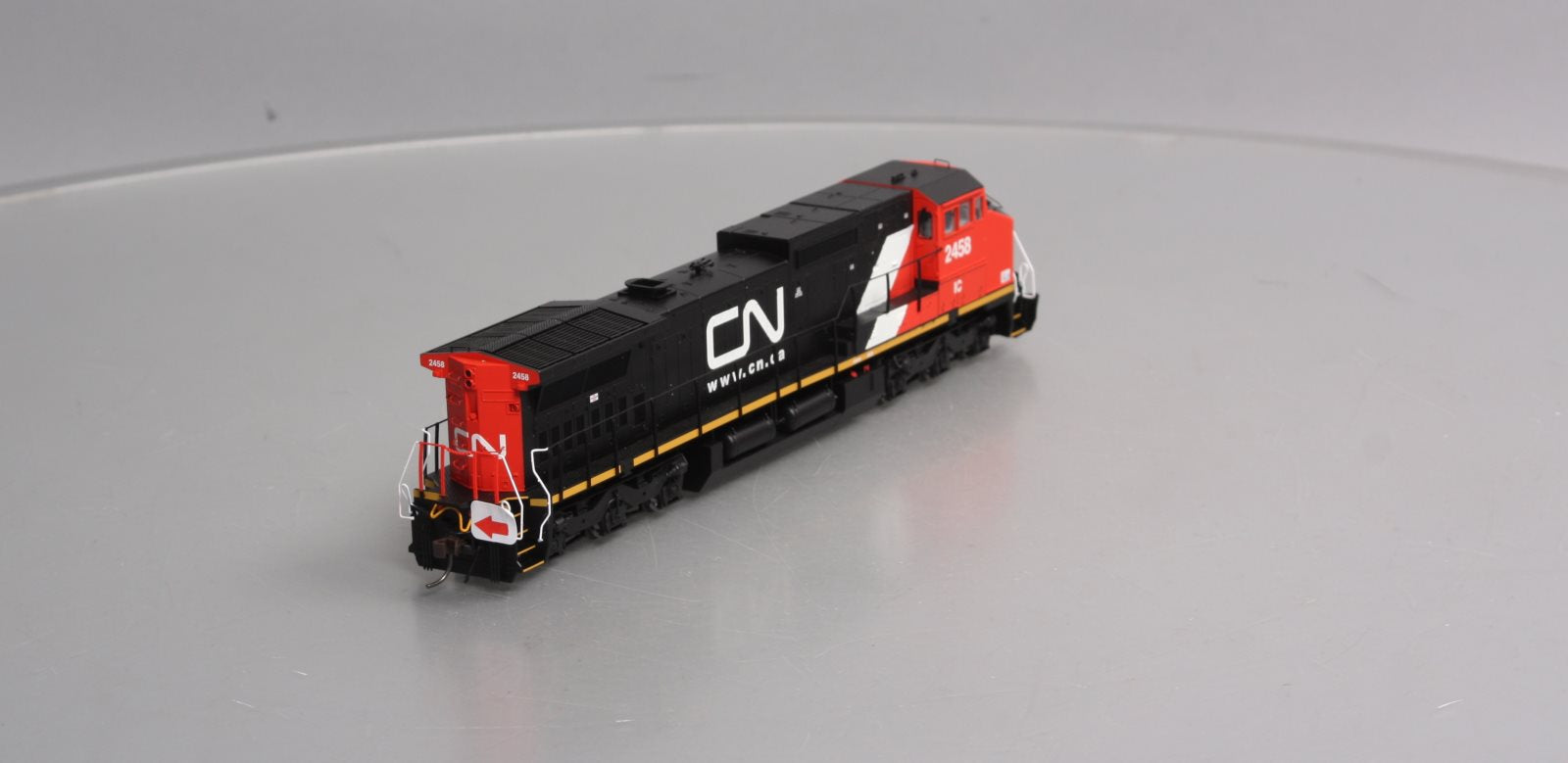 Atlas 10003134 HO Canadian National DASH 8-40CW Diesel Loco w/ DCC & SND #2458