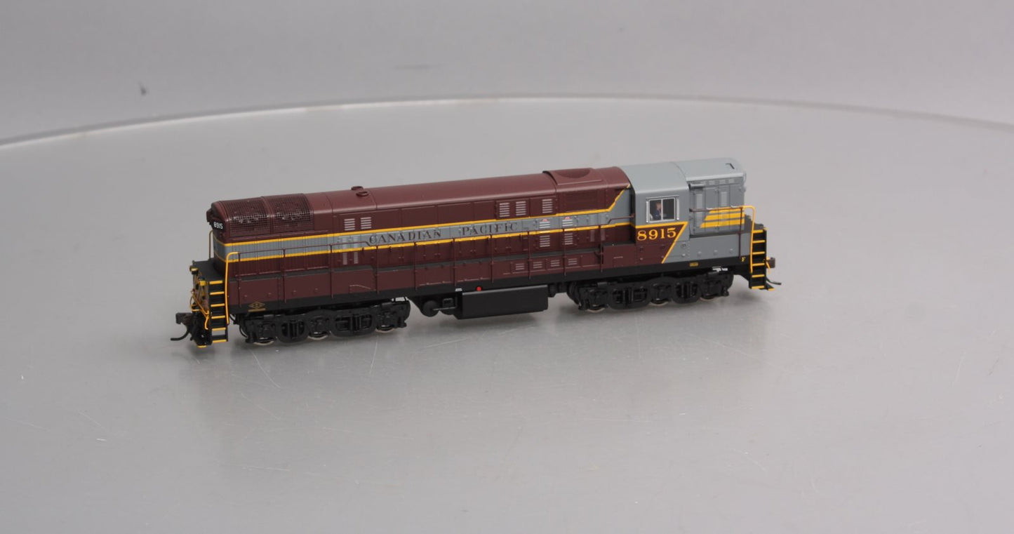 Atlas 7772 HO Canadian Pacific Ph. 2 Diesel Locomotive #8915 w/ DCC & SND